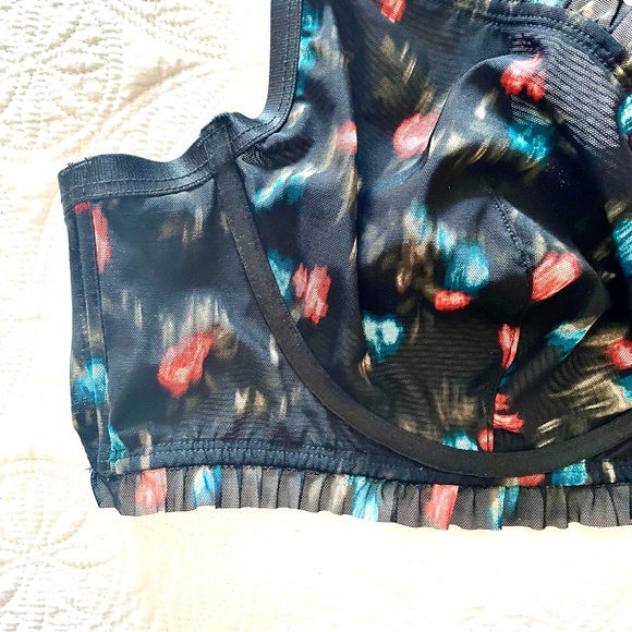 Torrid Sweet Ikat Black Floral Mesh Ruffle Underwire Bralette Size 3X NWT - Picture 12 of 14